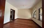 5 Bed Townhouse with En Suite in Lavington - 9