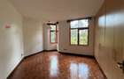 4 Bed Apartment with En Suite in Riverside - 6