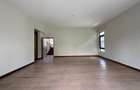 5 Bed Townhouse with En Suite in Lavington - 14