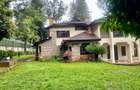 5 Bed House with En Suite in Runda - 1