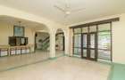 4 Bed Townhouse with Garden at Neem Avenue - 2