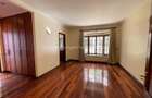 4 Bed Townhouse with En Suite in General Mathenge - 13