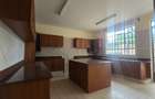5 Bed Townhouse with En Suite in Lavington - 6