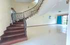 4 Bed Townhouse with En Suite at Off Brook House Drive - 9
