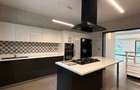 3 Bed Apartment with En Suite at Riverside Drive - 16