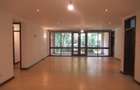3 Bed Apartment with En Suite at Riverside Drive 009 - 7