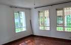 4 Bed House with En Suite at Hill View - 7