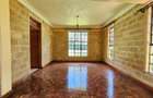 3 Bed Townhouse with En Suite in Ridgeways - 12