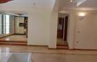 5 Bed Townhouse with En Suite in Lavington - 19