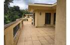 4 Bed Apartment with En Suite at Riverside Drive - 12