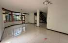 4 Bed Apartment with En Suite in Riverside - 16