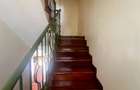 5 Bed House with En Suite in Lavington - 15