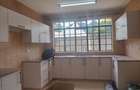 4 Bed House with En Suite in Lavington - 4