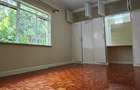4 Bed House with En Suite at Rosslyn - 18