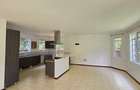 4 Bed Townhouse with En Suite in Spring Valley - 15
