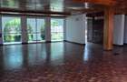 5 Bed House with En Suite at Faith Avenue - 9