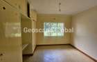 4 Bed House with En Suite in Runda - 6