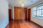 4 Bed Townhouse with En Suite in Spring Valley - 13