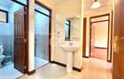 3 Bed Apartment with En Suite in Kilimani - 16