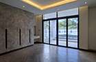 5 Bed House with En Suite in Nyari - 5