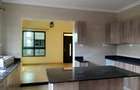 5 Bed House with En Suite in Lavington - 17