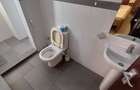 Serviced 2 Bed Apartment with En Suite at Links Road - 13