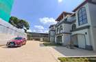 5 Bed Townhouse with En Suite at James Gichuru - 19