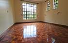 5 Bed House with En Suite in Lavington - 4