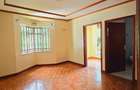 5 Bed Townhouse with En Suite at Mugumo Road - 10