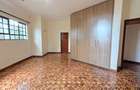 5 Bed Townhouse with En Suite at Old Kitusuru - 17