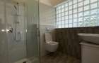 6 Bed House with En Suite in Runda - 17