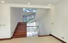 6 Bed Townhouse with En Suite at Old Kitusuru - 20