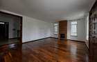 5 Bed Townhouse with En Suite in Lavington - 2