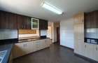 4 Bed Apartment with En Suite in Parklands - 3