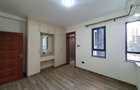 4 Bed Apartment with En Suite at 2Nd Parklands Avenue - 14