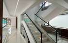 6 Bed Townhouse with En Suite in Lavington - 3
