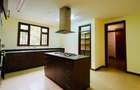 3 Bed Apartment with En Suite at 2026-536 3 Bed - 27