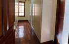 5 Bed Townhouse with En Suite in Kyuna - 16