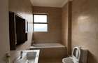 3 Bed Apartment with En Suite at Hatheru Road - 13