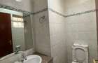 4 Bed Villa with En Suite at Lavington - 13