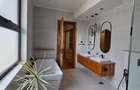 4 Bed Townhouse with En Suite in Loresho - 17