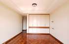 3 Bed Apartment with En Suite at Riverside Drive - 17