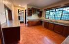 5 Bed House with En Suite in Nyari - 3