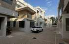 6 Bed Townhouse with En Suite at Convent Drive - 16
