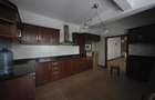 4 Bed Townhouse with En Suite in Spring Valley - 9
