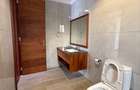 5 Bed Townhouse with En Suite in Lavington - 12