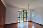 4 Bed Townhouse with En Suite in Loresho - 11