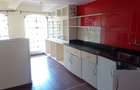 5 Bed Townhouse with En Suite in Lavington - 10