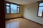 3 Bed Apartment with En Suite at Riverside Drive - 10