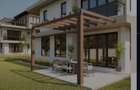 5 Bed Townhouse with En Suite at Apple Cross - 2